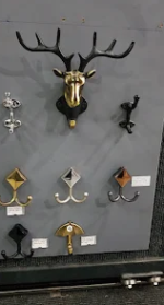 Furniture Knobs & Handles