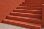 1777458275325